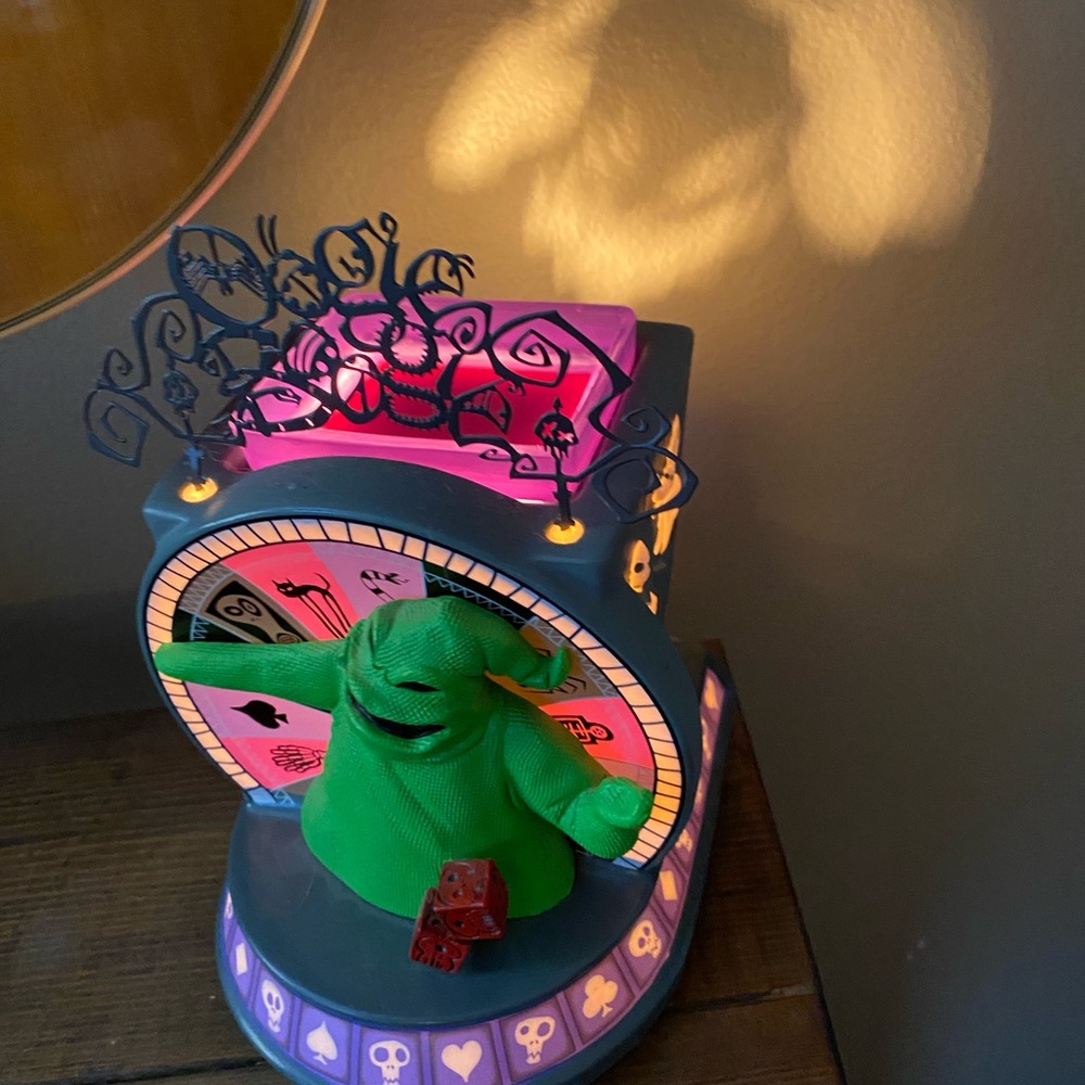 Oogie Boogies Revenge Scentsy Nightmare Before Christmas Full Size Warmer-no box